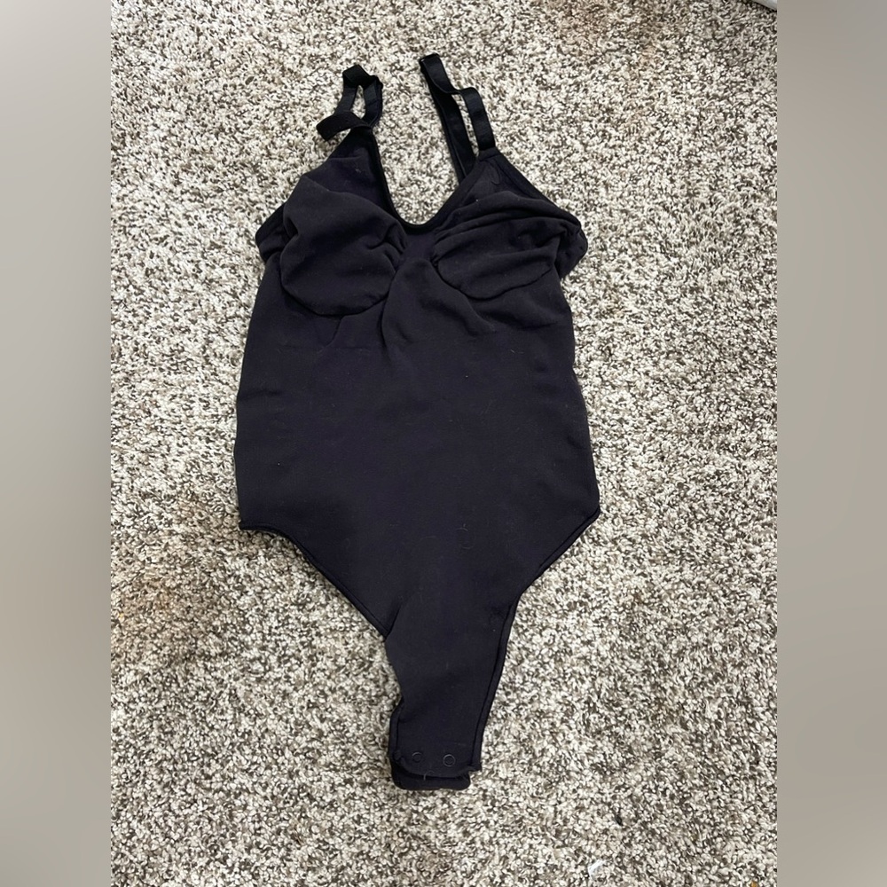 Skims size S/M shapewear bodysuit